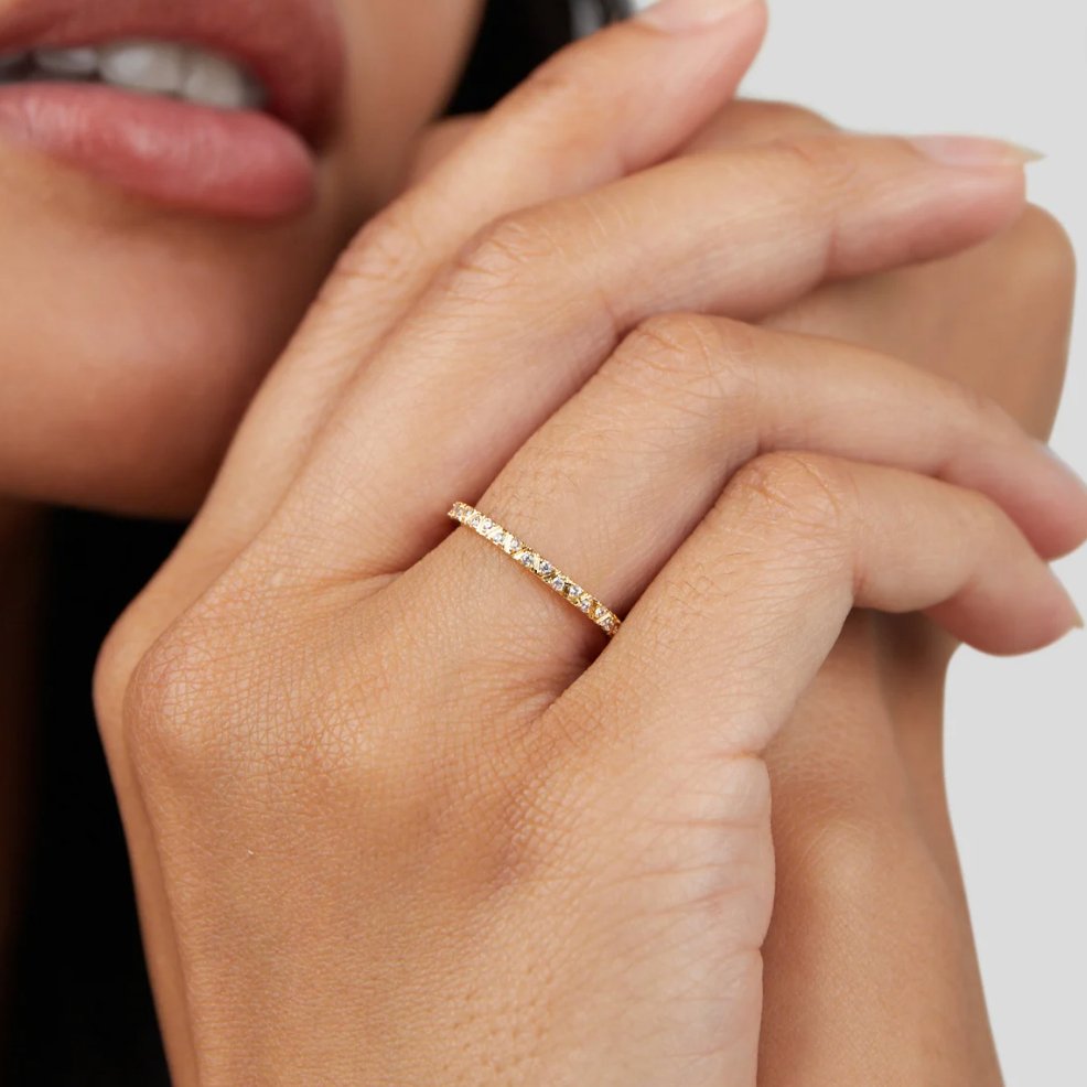 Anello Fascia Arquette Oro e Cristallo