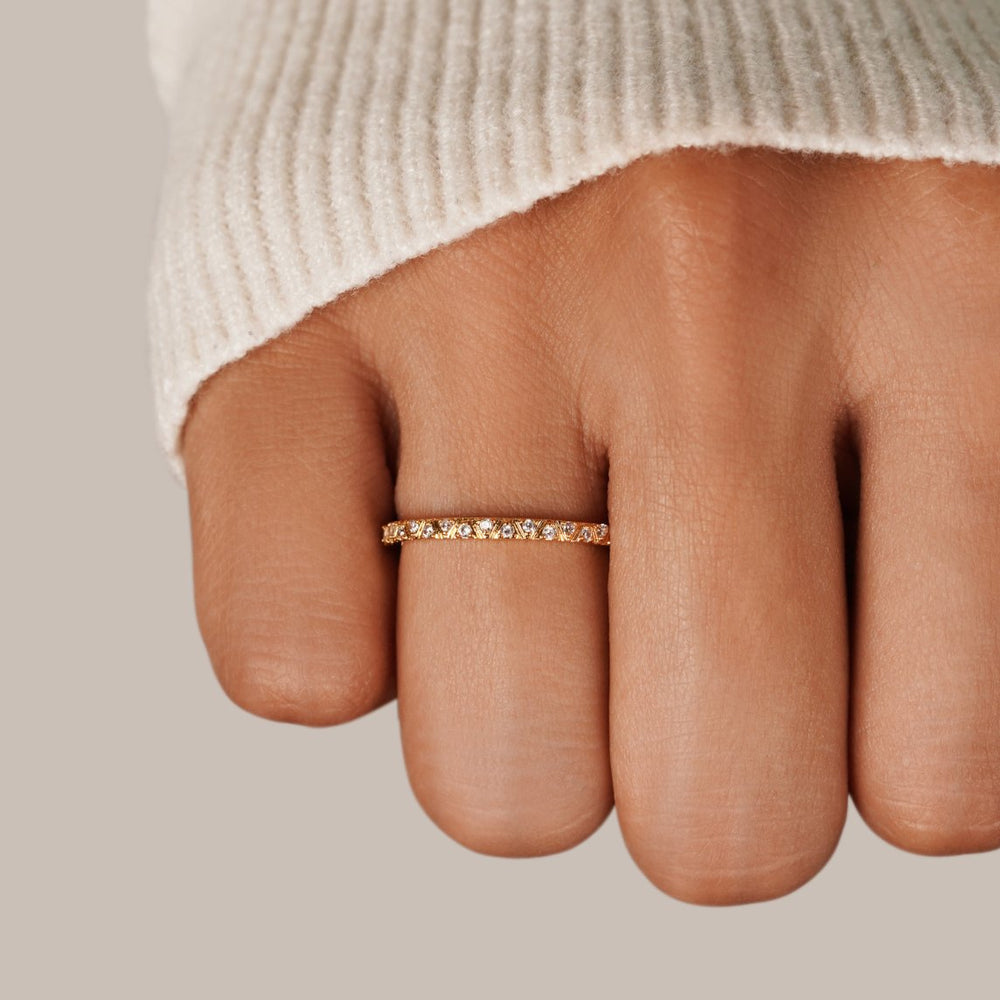 Anello Fascia Arquette Oro e Cristallo