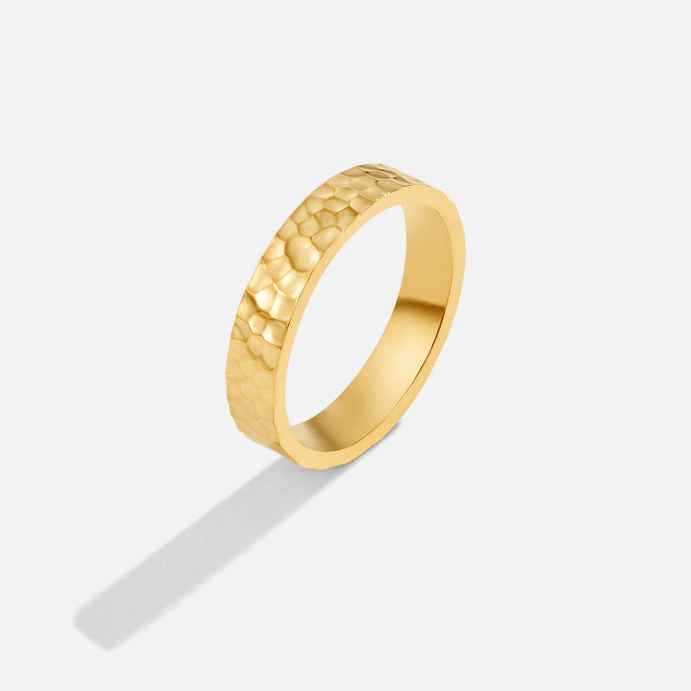 Anello Martellato Dorcas Oro