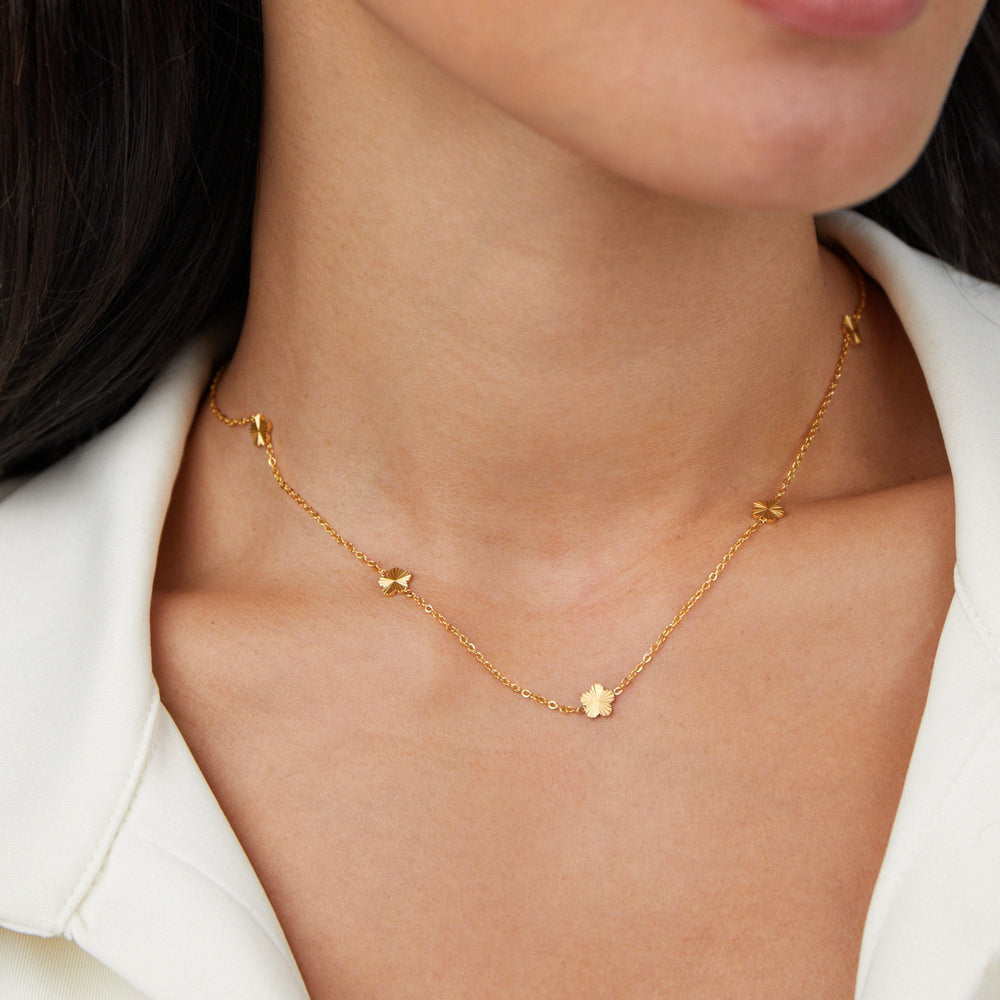 Collana a Catena Fiore Oro 18K