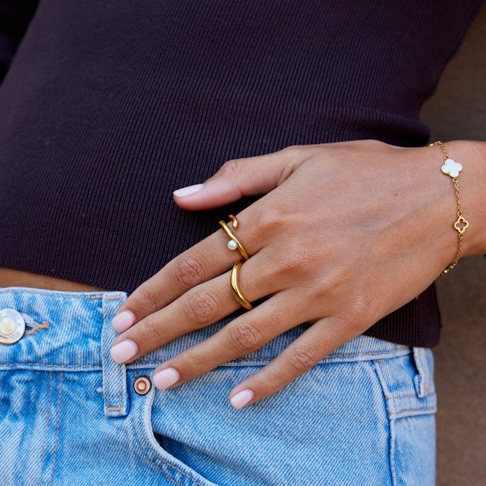 Anello Geometrico Oro e Perla