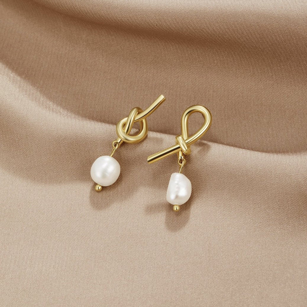 Orecchini Annodati Oro e Perla