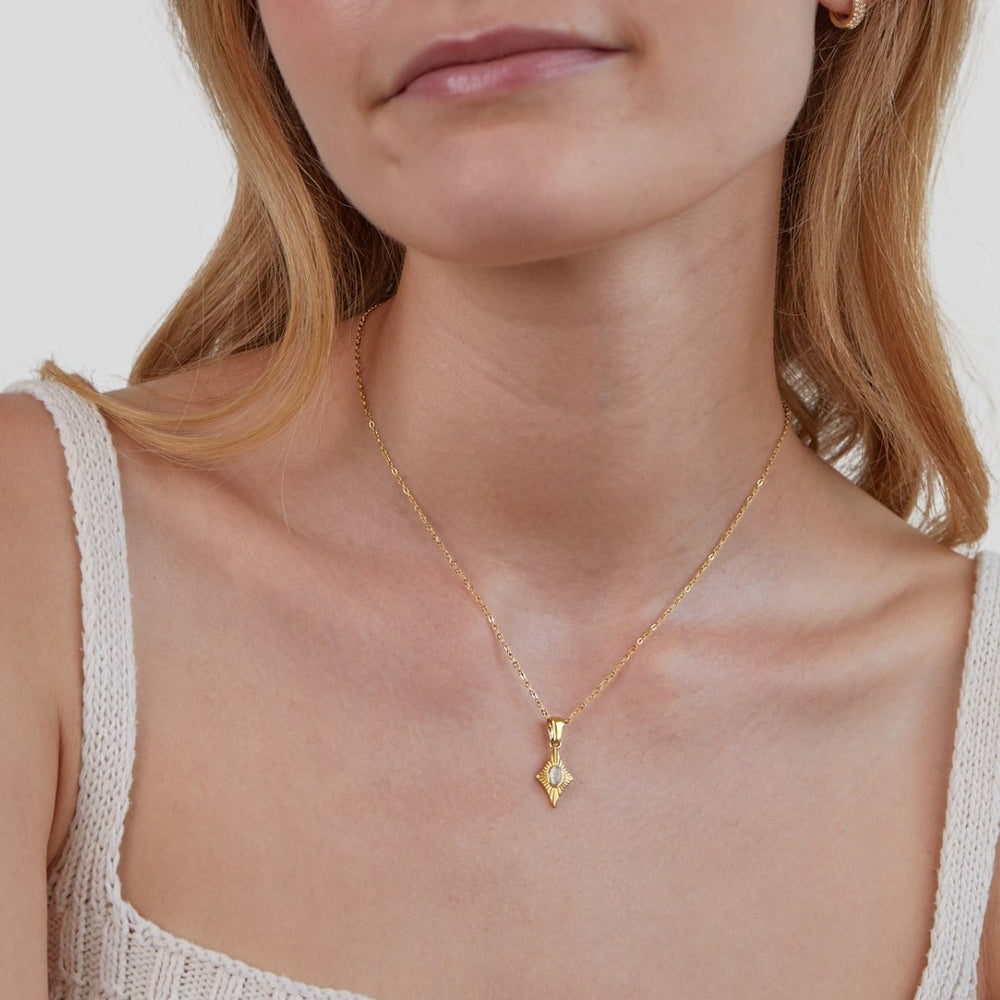 Collana Opale Bianco Luna Oro