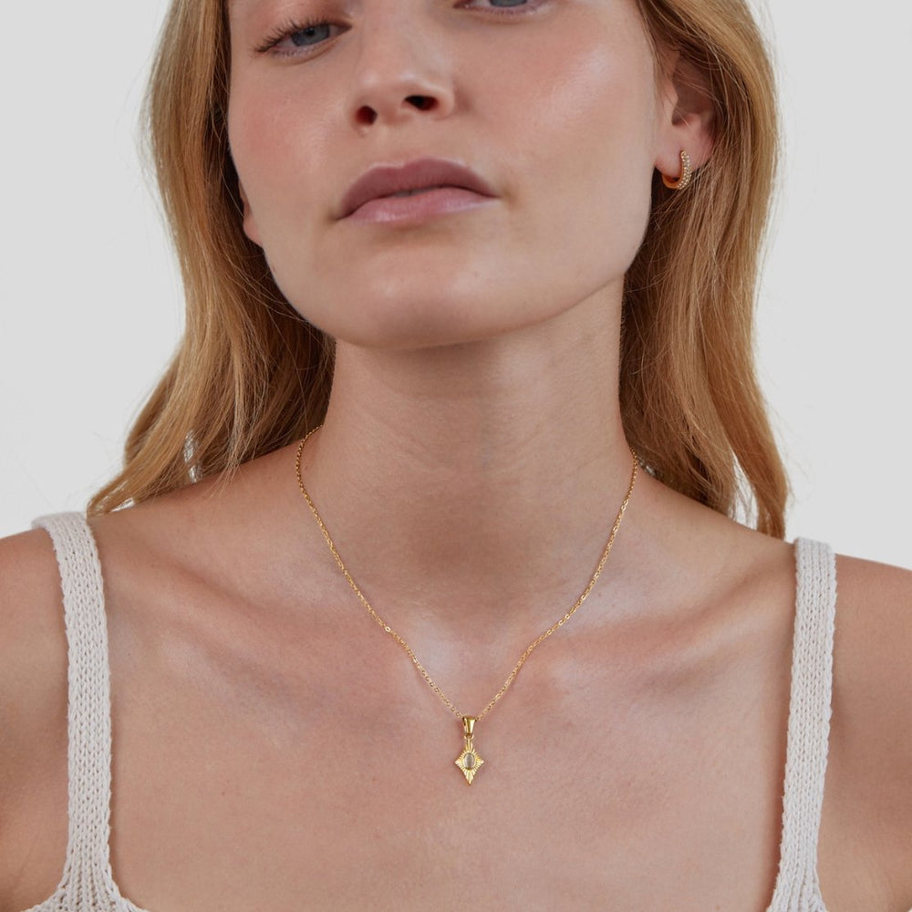 Collana Opale Bianco Luna Oro