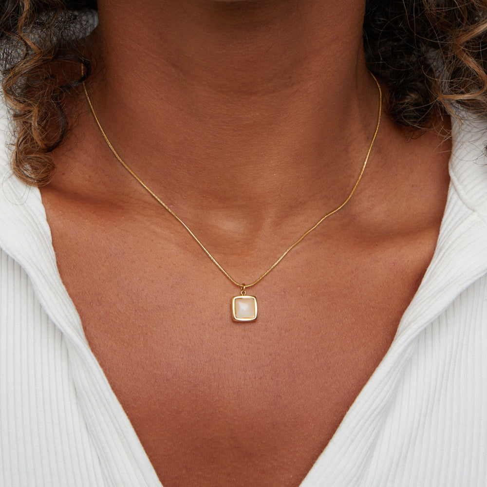 Collana con Ciondolo Pietra di Luna Riva
