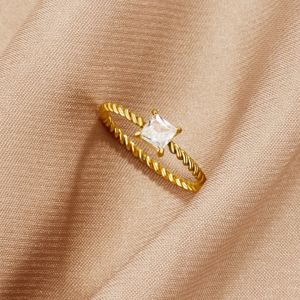 Anello Ritorto Cristallo Sofia