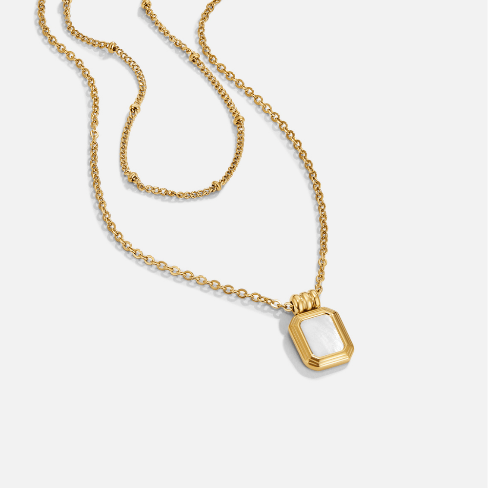 Collana a Strati con Ciondolo Bianco Valerie