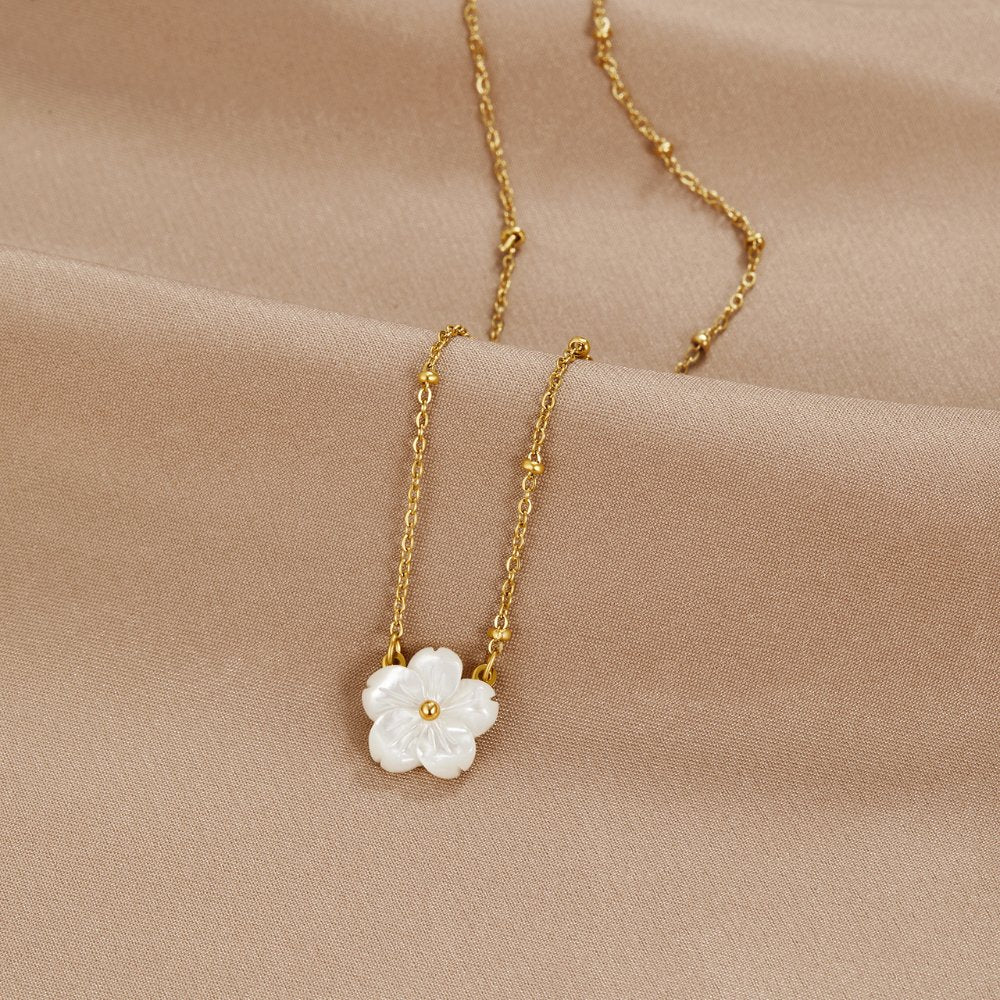 Collana Fiore Bianco